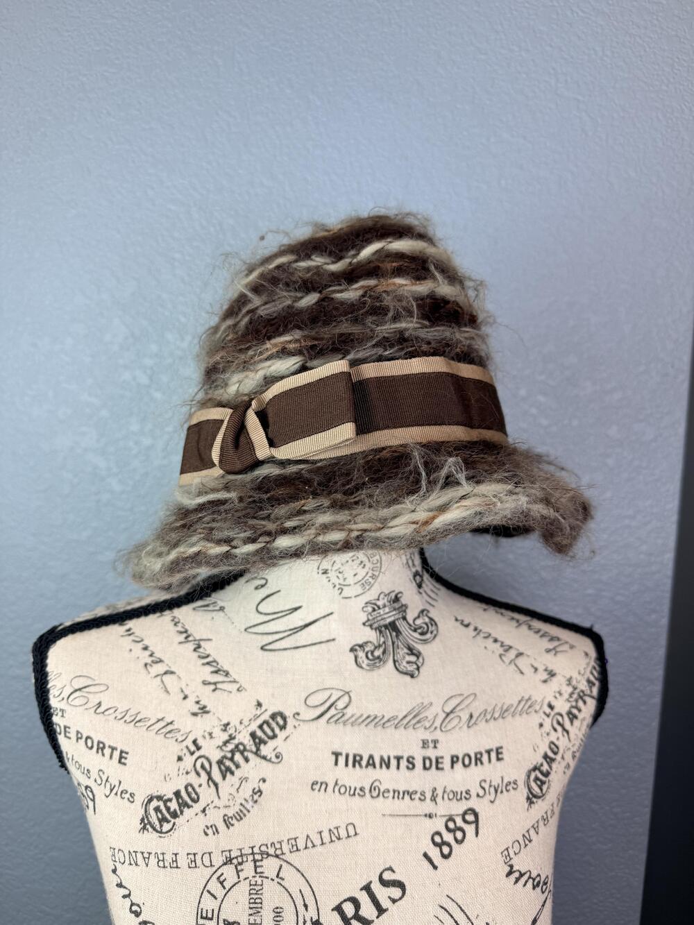 Tarnish Wool Knit Hat Cloche Womens One Size Brown Striped Bow Italy Winter